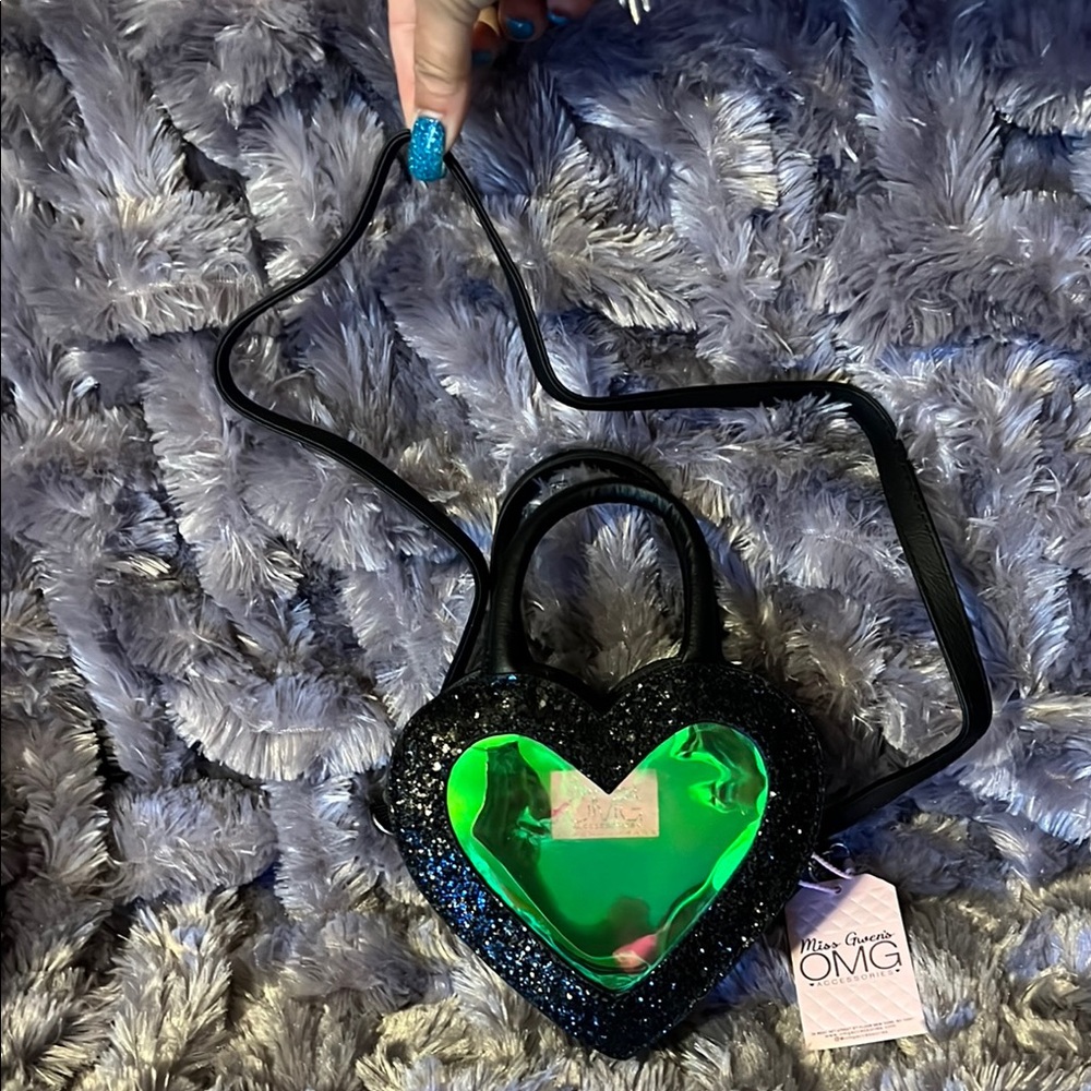 Heart-Shaped Glitter Bag with Neon Design iridescent